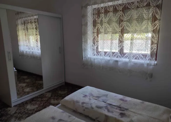 Vakantiehuis In 18431 *